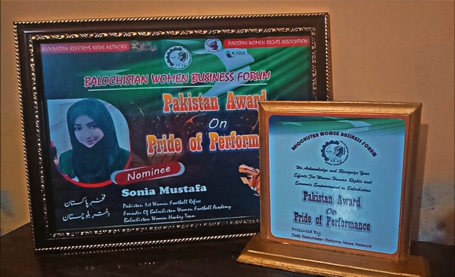 B_F_Academy's tweet photo. CEO and Founder of the Balochistan Women's Football Academy, Sonia Mustafa, has received another award from the Balochistan Women Business Forum.
 #SoniaMustafa #BalochistanWomenFootball #BalochistanWomenBusinessForum #Awards https://t.co/CJ9y2XQ9cd