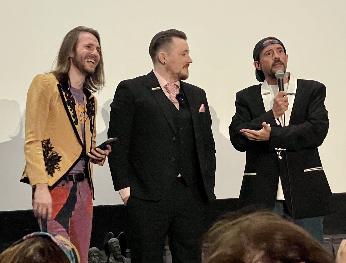 TheMadDogDave's tweet photo. Saw #Dogma #WatchWithKev on Sat and then @ShootingClerks with cast and crew today! So cool to see so many familiar faces on stage and hear their experiences with #Clerks. Thank you @ThatKevinSmith &amp; team for a fun weekend at @SmodCinemas! https://t.co/9mJDHorojY