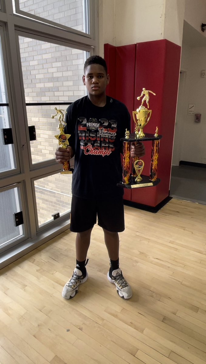 Ciar Word tweet media