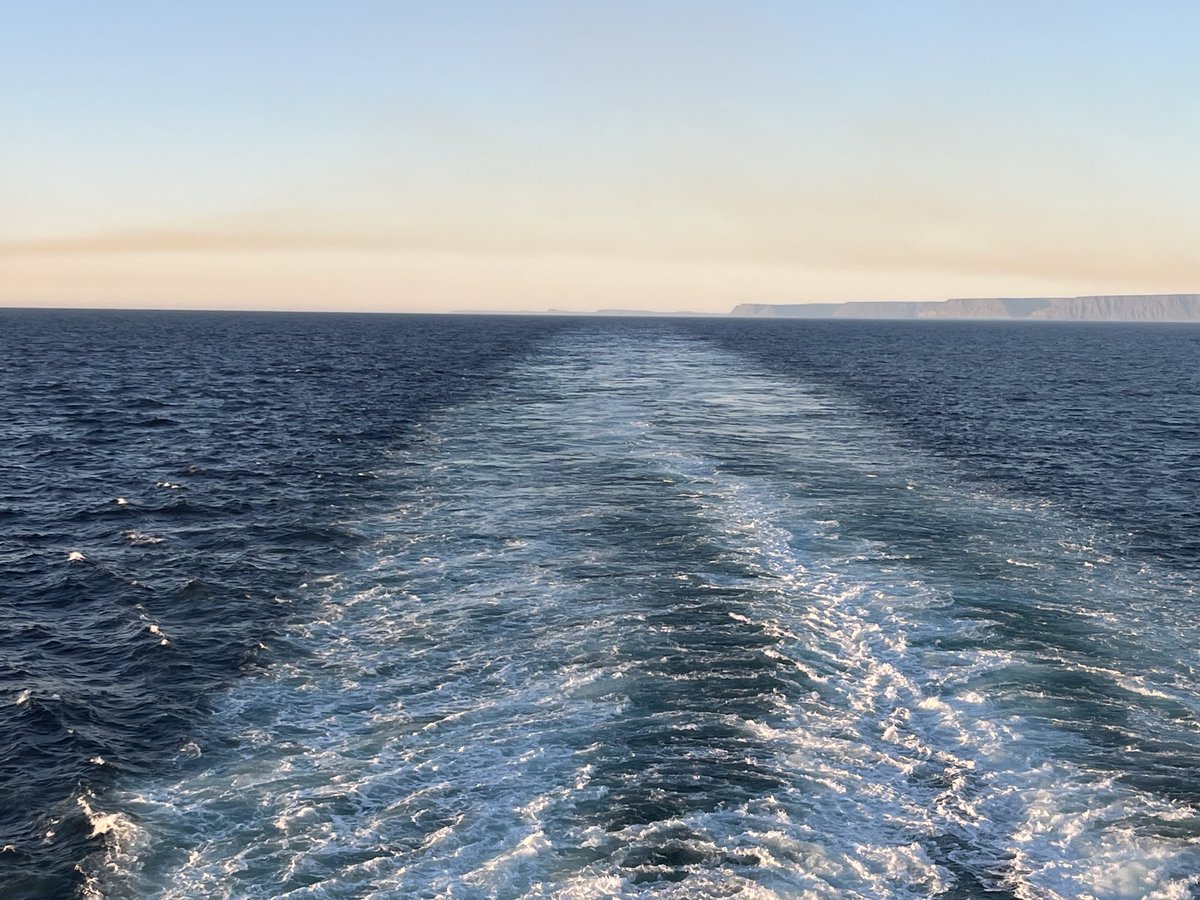 schroeder_ann's tweet photo. 10:30 pm #StillLightOut #CruisingToTheNextPort https://t.co/TdJrPD0JDZ