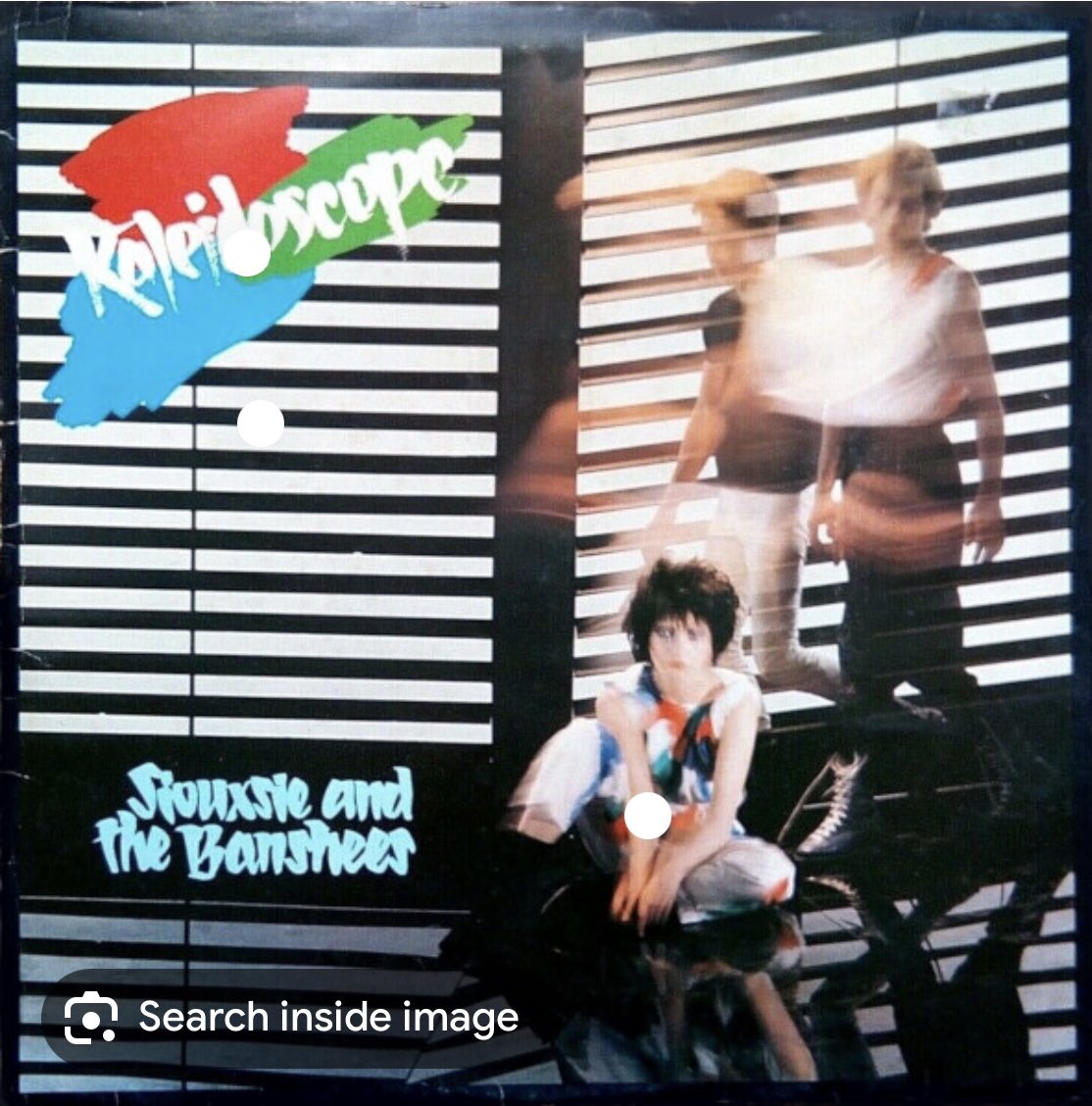 MusticlesTGreat's tweet photo. @ScrtDrugAddict @SiouxsieHQ @siouxsieandtheb @Tuwhit2Whoo @TheSlits all other answers are wrong. Strong females up front, @Tuwhit2Whoo out back, it’s the only way to go… https://t.co/A15bamvyaN