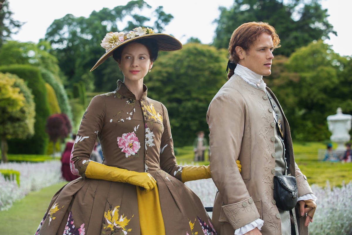 Here’s a Jamie & Claire Glam Shot rerun from #Outlander Season 2