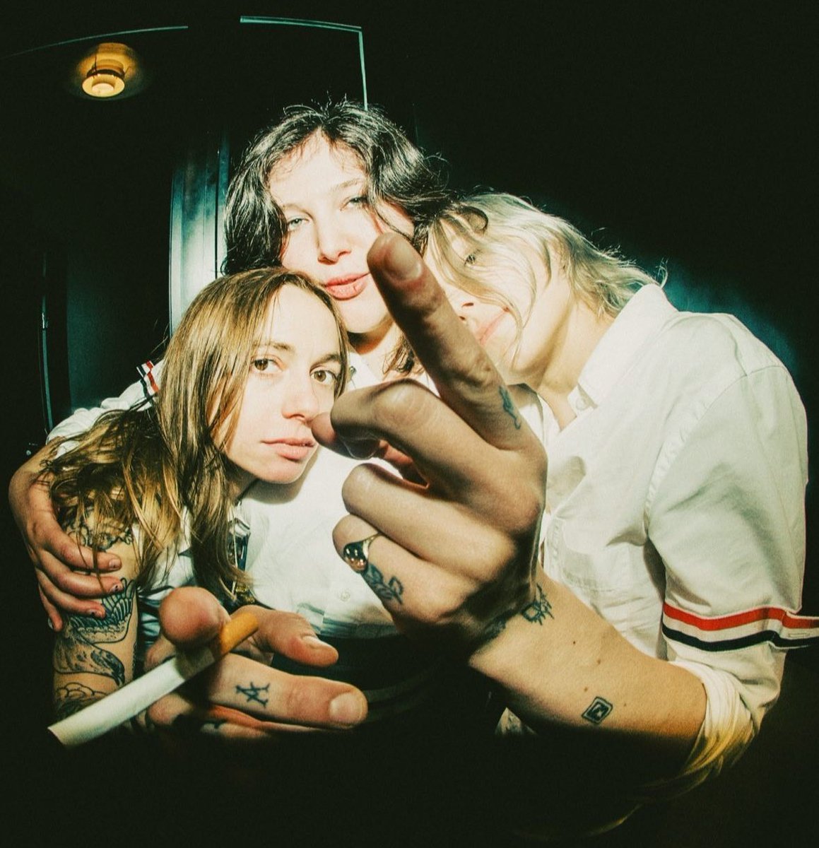 ThePhoebeRoom's tweet photo. 📸 | boygenius photographed by Olof Grind https://t.co/21pYWXP51F