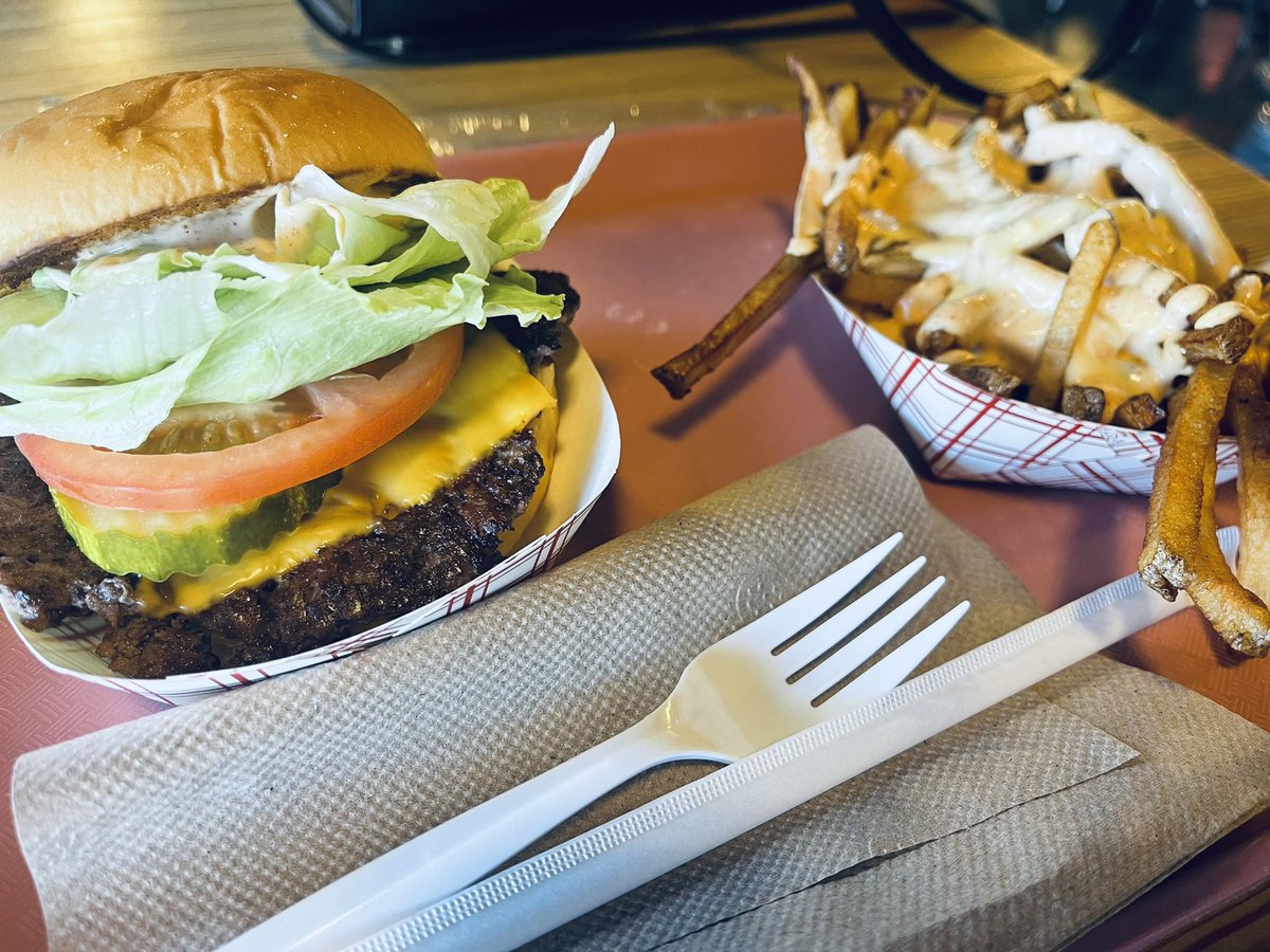 This is why my pants don’t fit 😫