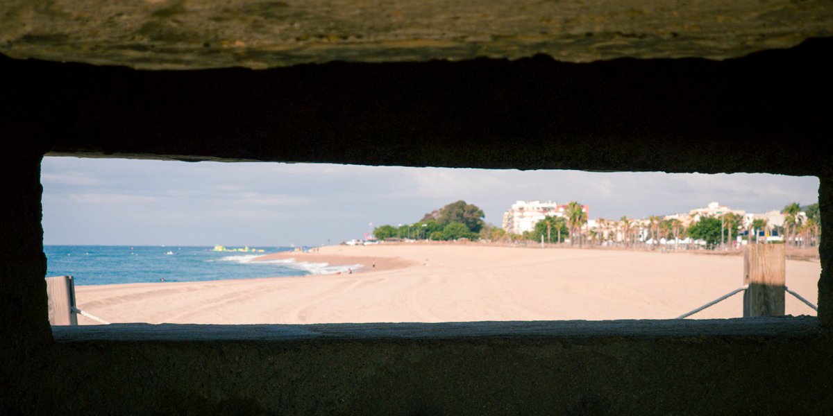 I went to see this civil war bunker on a beach in Spain. I was expecting to see something more exciting, but perhaps that is just because I have seen lots of military fortifications. The third photo shows the view from inside. #beach #bunker #military #history #spain
