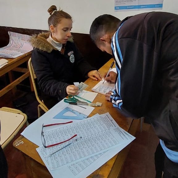 #EleccionesPASO2023 "En el Servicio Penitenciario de Misiones <a href="/SPPMISIONES/">Servicio Penitenciario Misiones</a>  se garantiza el derecho al voto, gracias al trabajo que realiza el personal en conjunto con fiscales y autoridades de mesa" <a href="/DuttoManuel/">Manuel Dutto</a>