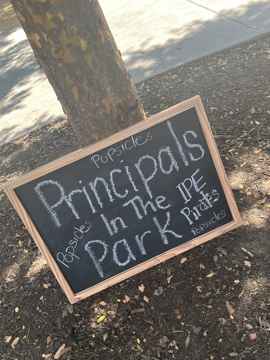 NaeNatH's tweet photo. Principals in the Park was a success! It was great meeting so many @IrvingParkGCS Pirates. #popsicletreats #hotandfun #WeAreBuiltForThis @GCSchoolsNC @LeightyLearning https://t.co/m76cwltWHs