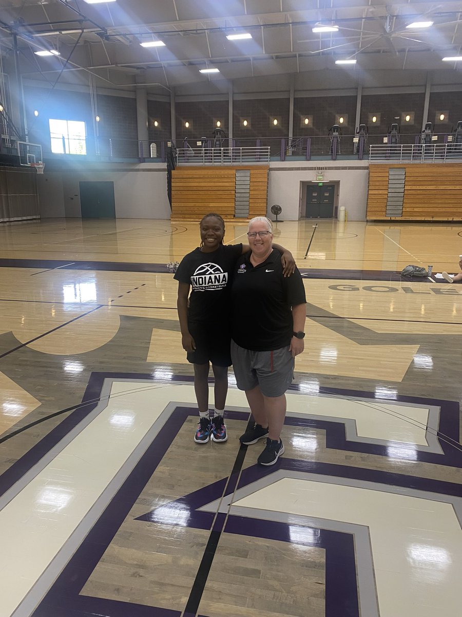 Had a great time at the @GCMapleLeafs_WB showcase camp with a couple of my teammates!! @McElrathAleeya @BarnesMia11 @nyla0612 can’t wait to come some games ! thank you for the experience!!