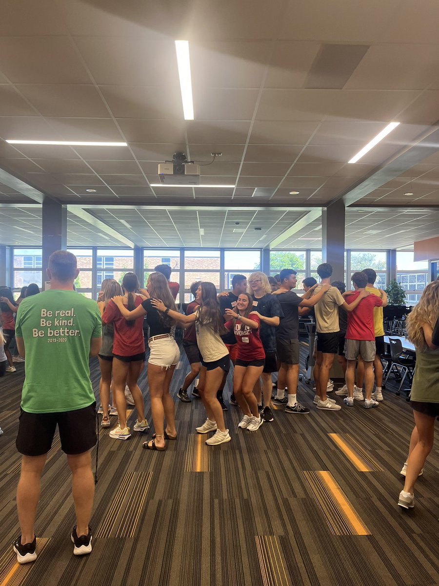 math_otoole's tweet image. The best way to start the school year?? Link leader training!! These leaders are ready to support 9th graders this year.

We can’t wait to meet all of the 9th graders on Wednesday from 8am - 12pm!!

#AHSisFAMILY