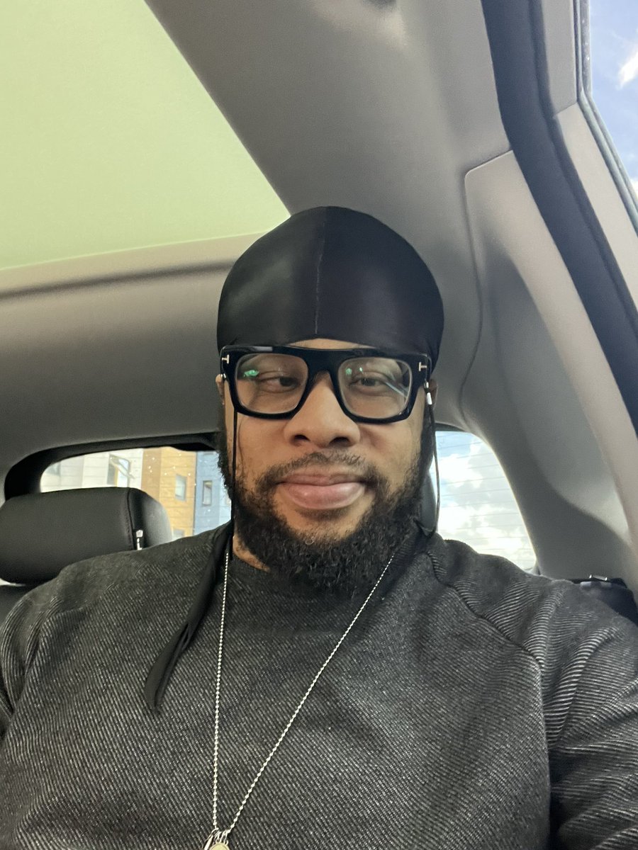 ChukkOfficial's tweet photo. I Will Work Each Day To Be A Better Man Tomorrow, Than I Was The Day Before.. 😊🙏🏾

#BirthdayBoy
 #UdoDi 

🎂 🎉 💜 https://t.co/zpmT3GZnbb