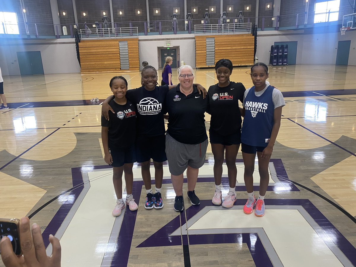 Had a great time at the @GCMapleLeafs_WB @GC_MapleLeafs showcase with a few of my teammates! Can’t wait to see them in action!!!! @BarnesMia11 @nyla0612 @nevaeh_hearn