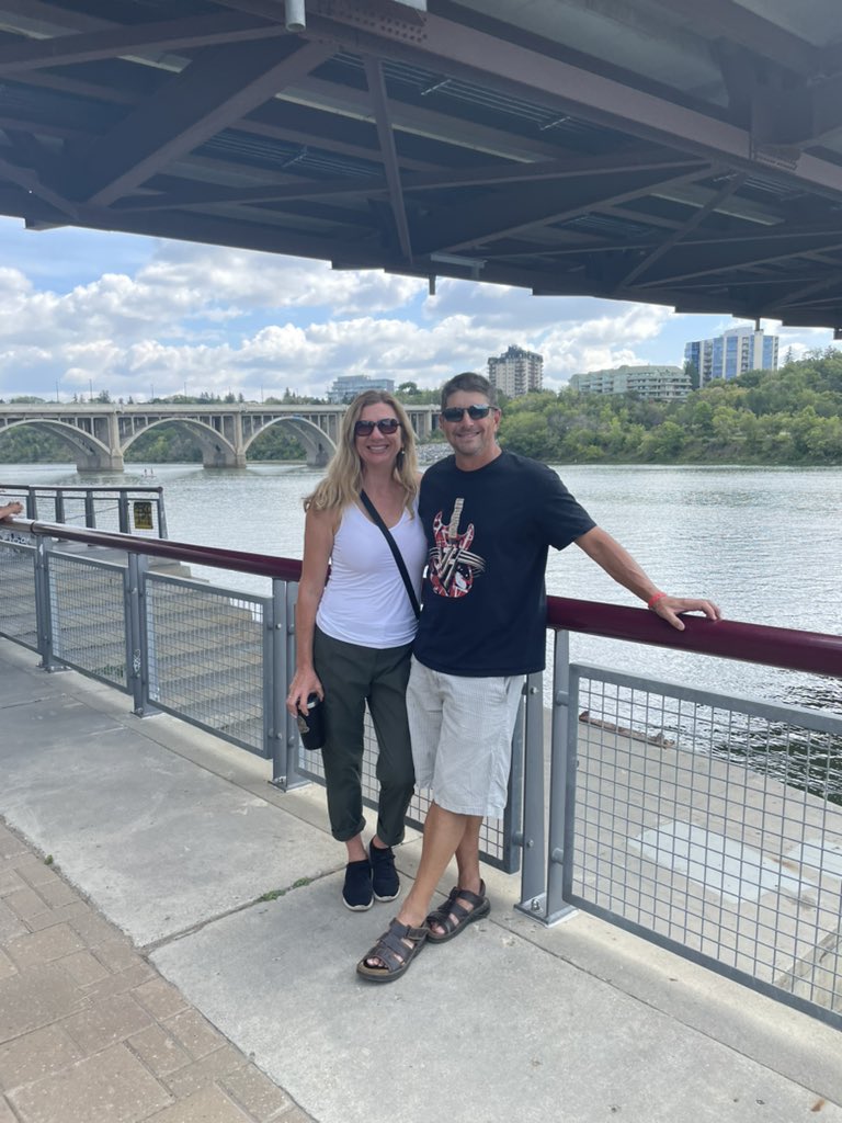 msjengould's tweet photo. With the beautiful South Saskatchewan River running through it, Saskatoon needs a lot of bridges to go from one side of the city to another. Beautiful walk along the river #saskatchewanriver #cityofbridges #runningbacktosaskatoon https://t.co/zZTx3QkyK1