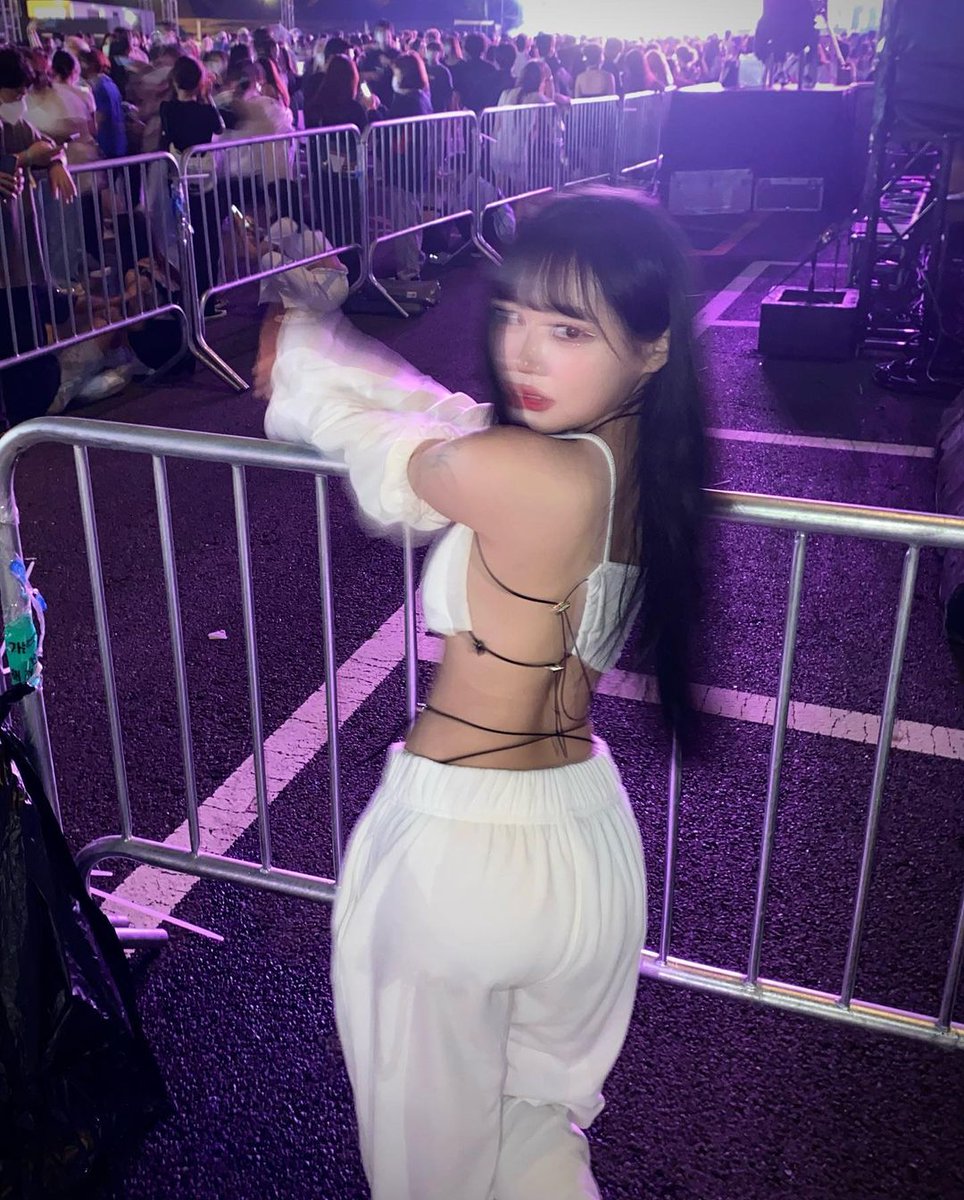 idaugvenus's tweet photo. ㅤㅤㅤㅤㅤ ㅤㅤ   
ㅤ ㅤㅤ  ㅤㅤ 𝗌𝖾𝗎 𝘀𝗼𝗿𝗿𝗶𝘀𝗼 𝗰𝗮𝗳𝗮𝗷𝗲𝘀𝘁𝗲 𝗋𝖾𝗏𝖾𝗅𝖺 
ㅤㅤ ㅤ  ㅤㅤ𝗌𝖾𝗎𝗌 𝖽𝖾𝗌𝖾𝗃𝗈𝗌 𝗺𝗮𝗶𝘀 𝗼𝗯𝘀𝗰𝗲𝗻𝗼𝘀. https://t.co/D9qrCMir1c