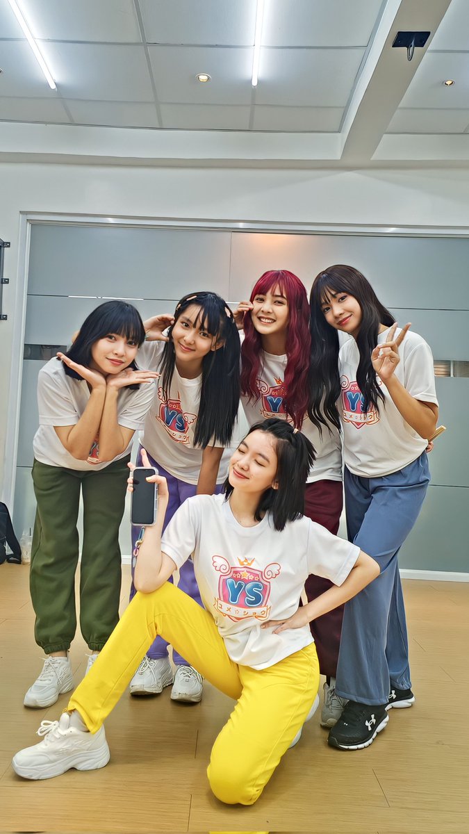 __raire's tweet photo. We may not have it all together, but together, We have it all 💜

Good Morning! 

#Yumeshou #PurpleYumeshou #RaiYumeshou #japaneseinspired #Idol #EXODiAPRO #RhedYumeshou #JEAYumeshou #StarYumeshou #YomiYumeshou #WeekendBonding https://t.co/ExsKMqs9m8