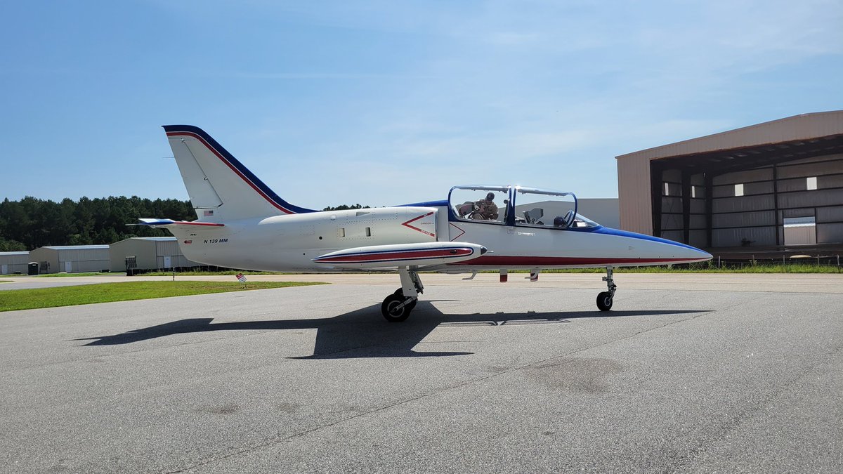 Marybeth622's tweet photo. Did a little fighter jet flying with @projecthabu today. Not a bad choice for my first time taking the controls of an aircraft. #L39 #Albatros #FighterJet #ThisIsHowIRoll #TalkToMeGoose #TheSkyIsNeverTheLimit #ButItsAGoodPlaceToStart https://t.co/mbnGS0hWSY