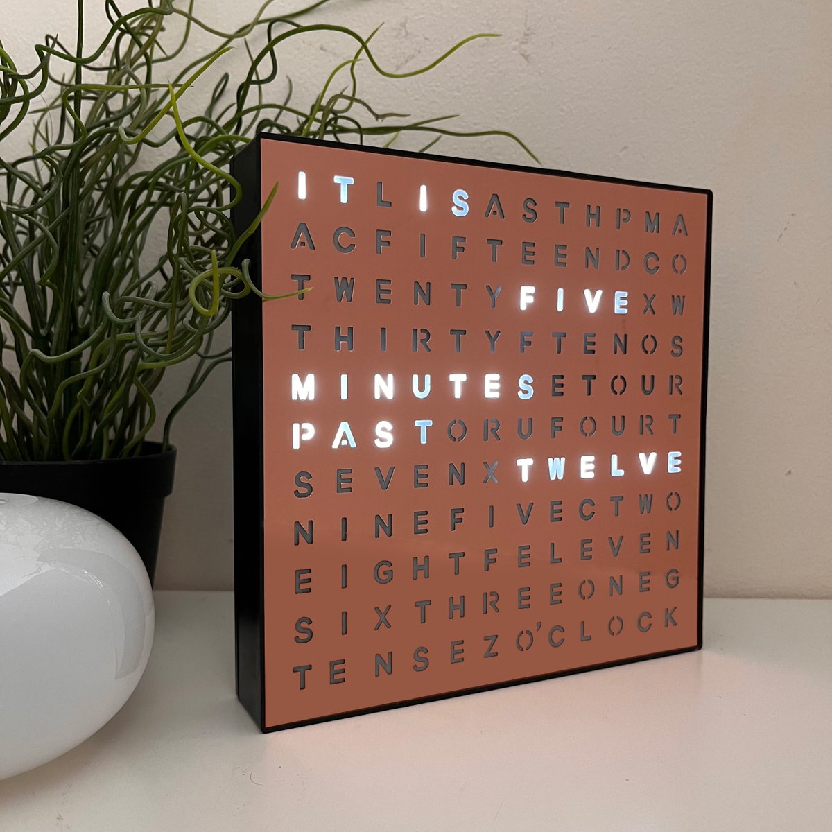 enapy_store's tweet image. LED  Word Desk Clock for Home &amp;amp; Office - LED Text Display - Powered by  AC Adapter - A Unique Gift Item - 20cm X 20cm (7.8" X 7.8" X 2") - Free Shipping in the US .     
etsy.com/listing/146888…
. 
#etsy #homedecor #deskclock #clock #gifts #giftideas