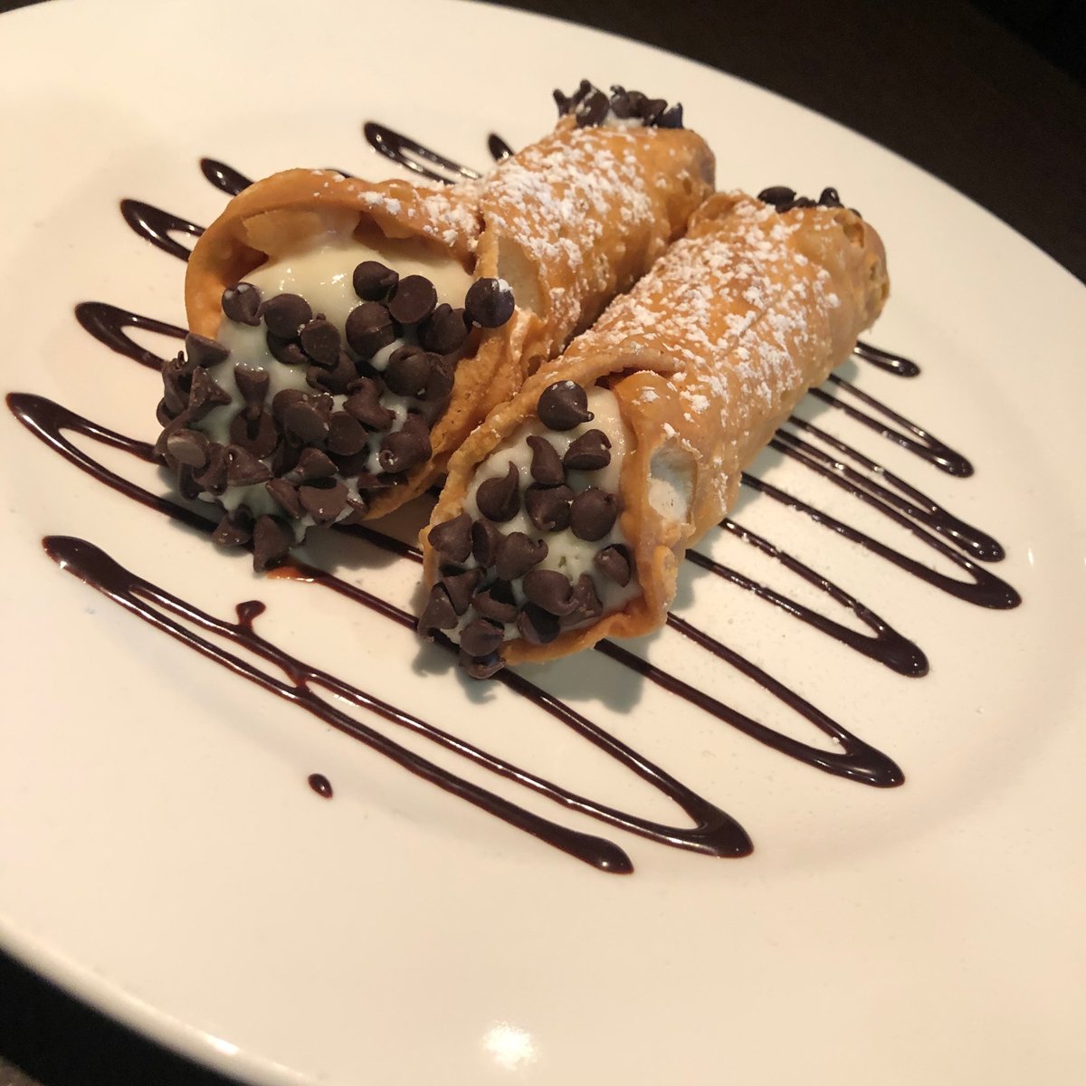 MooreOliveto's tweet photo. Indulge a little! 
#italianbistro #mooreoliveto #eatlocal https://t.co/qwpBBXv2X7