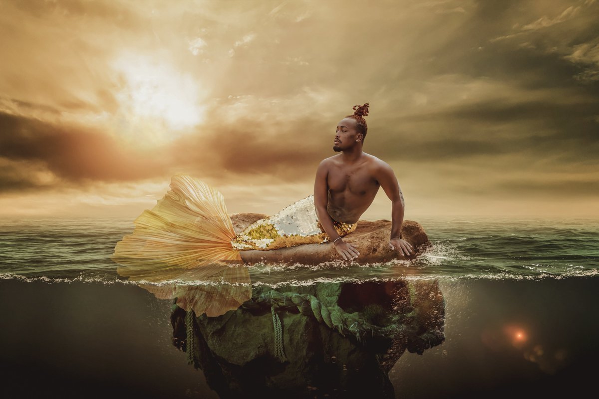 I had such big plans for Mermaids this year, but time has not been on my side lately. It doesn't mean I've given up on my ideas!

Happy Birthday to my first Merman I ever photographed!
.
.
.
.
.
.
#Mermaid #merman #mermanlife #merfolk #photoshop #fantasy #summer2023 #photography