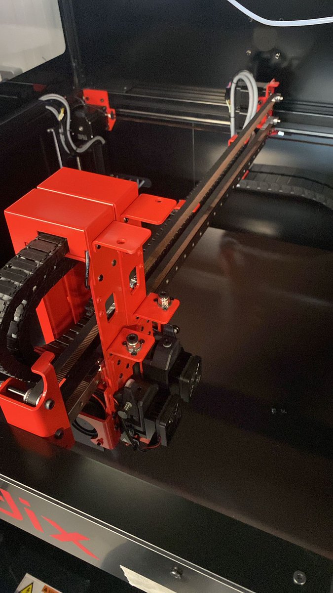 Our new, large format 3D printer has been installed and busy printing away! Some exciting product development is underway at SolarisKit! 

#solar #3Dprinting #engineering #sdg7 #productdesign