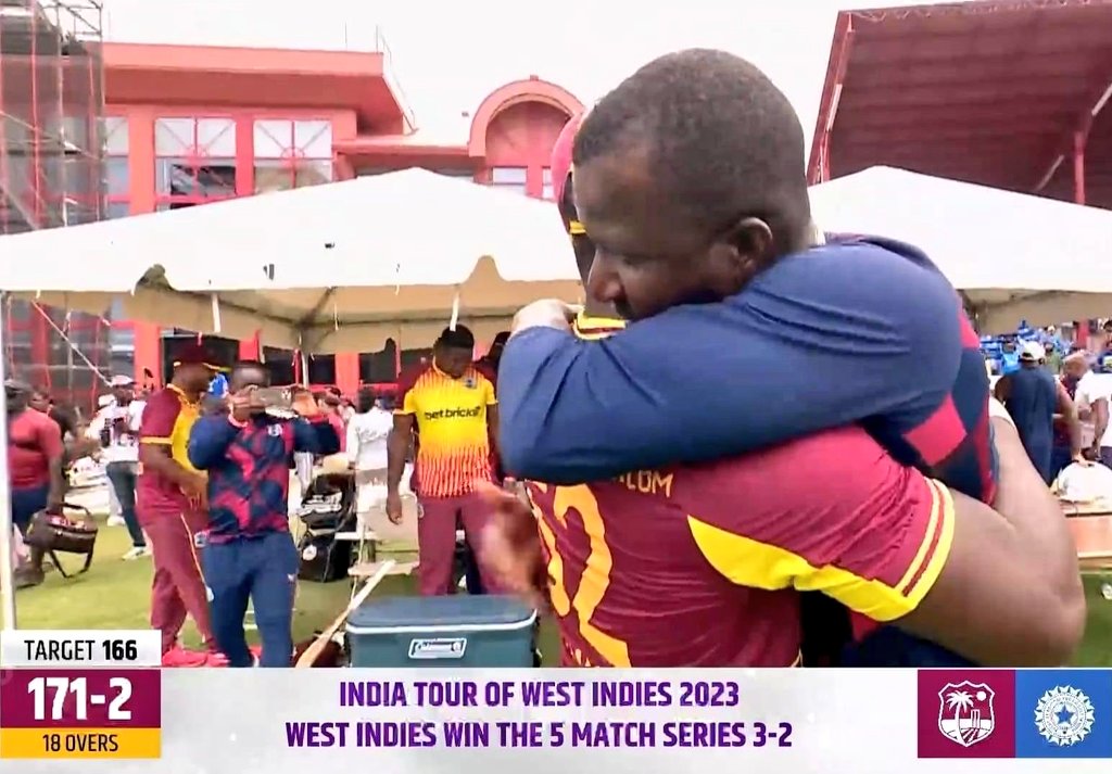 Acha ho ya bura, waqt aik jesa nahin rehta 👌

Well done, West Indies. Your team and your people deserved this series win ♥️ #WIvIND