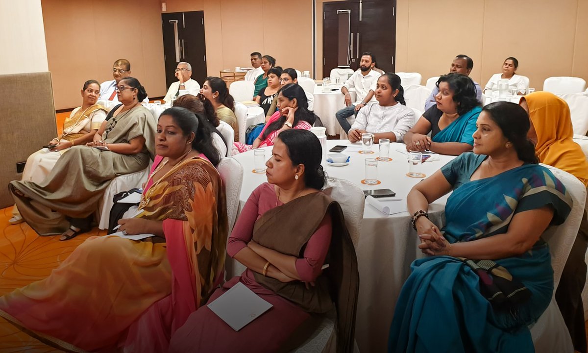 PAFFREL's tweet image. මැතිවරණ නීති ප්‍රතිසංස්කරණය පිළිබඳව දේශපාලන පක්ෂ, මැතිවරණ මහලේකම් කාර්යාලය සහ ඒ පිළිබඳව උනන්දුවක් දක්වන පාර්ශවයන් සමග පවත්වන සාකච්ඡාවක් අද (13) කොළඹ 03 මැන්ඩරීනා හෝටලයේදී පැවැත්වේ.

#ElectionMonitoring #VoterEducation #EmpoweringCommunities #electioncommisionofsrilanka #PAFFREL