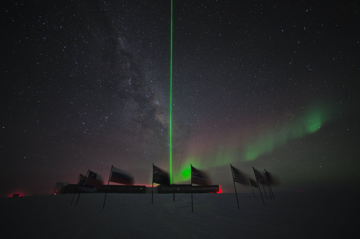 SPTelescope's tweet photo. Great observing weather at the #southpole this past week, and a great opportunity for some amazing pictures of the sky by SPT winterover Kyle Ferguson!  Is this #lidar on all the time?!?  #Antarctica https://t.co/o1F3lWhBCH