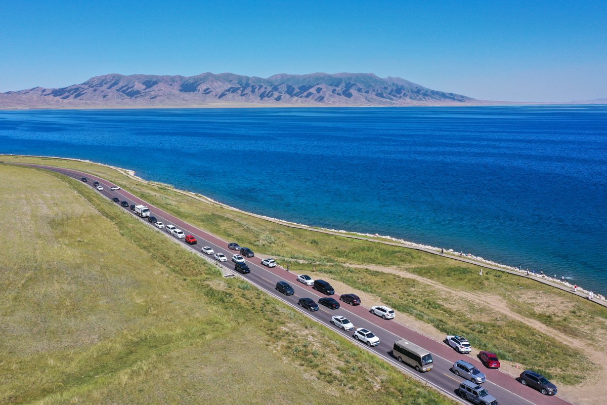SceneryCHN's tweet photo. Warm moist airstreams from the Atlantic reach the Tianshan Mountains in China’s Xinjiang from thousands of miles away. Blocked by mountains and uplifted by terrain, they get trapped, and the resulting rains replenish the Sayram Lake, the "last tear of the Atlantic”. https://t.co/J7HiSMbbFa