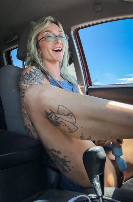 So that&rsquo;s what cruise control is for&hellip;👀 https://t.co/rtR2x0r2le