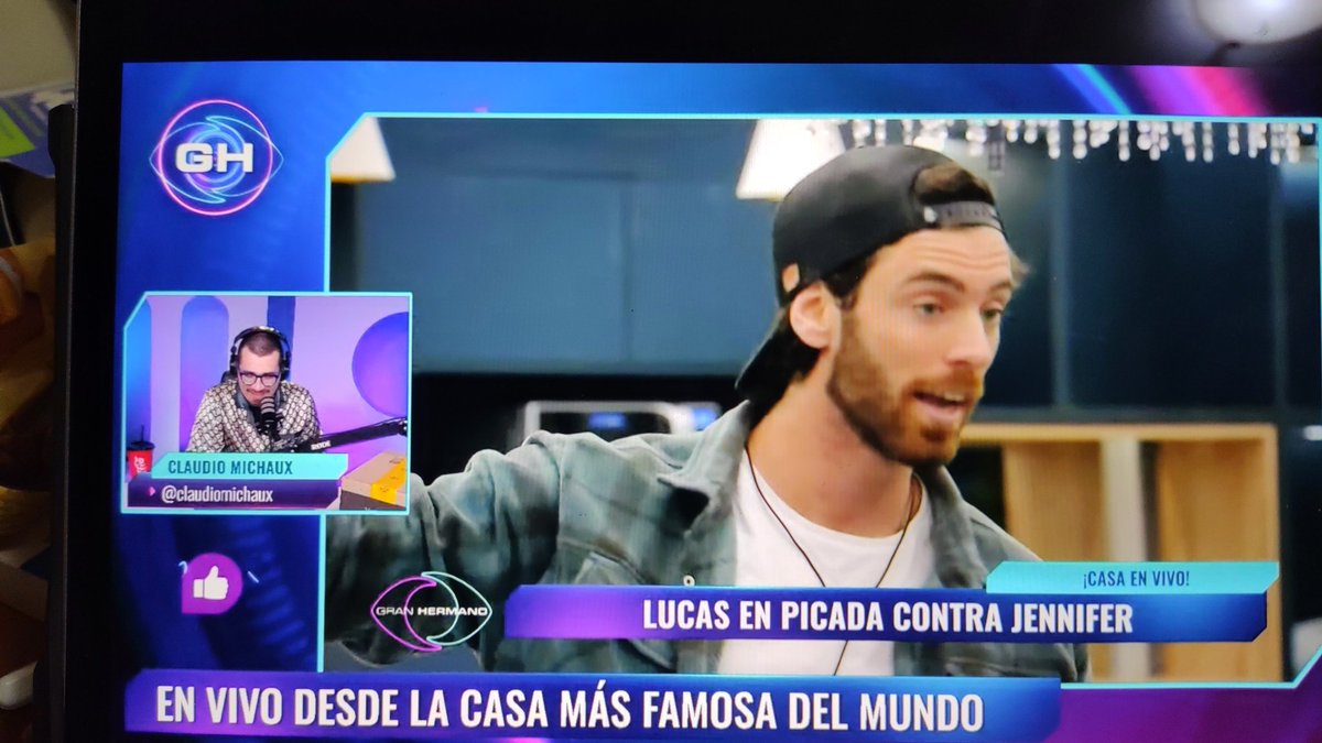 ValentinaVerde1's tweet photo. El pseudo psicologo utilizando estrategias ,teorías y juegos mentales para ofender y quebrantar a alguien. Una mierda Lucas. #GranHermanoCHV #GranHermanoChile https://t.co/tCNFKv5eFe