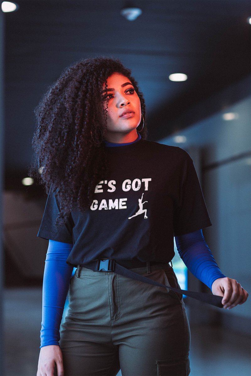 SiboOnline's tweet image. Choosing the ideal T-shirt is all about finding your vibe! Explore bold graphics or opt for timeless simplicity. Your T-shirt, your rules – embrace comfort and showcase your unique style today! 💃🕺 #TshirtChoices #StyleVersatility #ExpressYourself