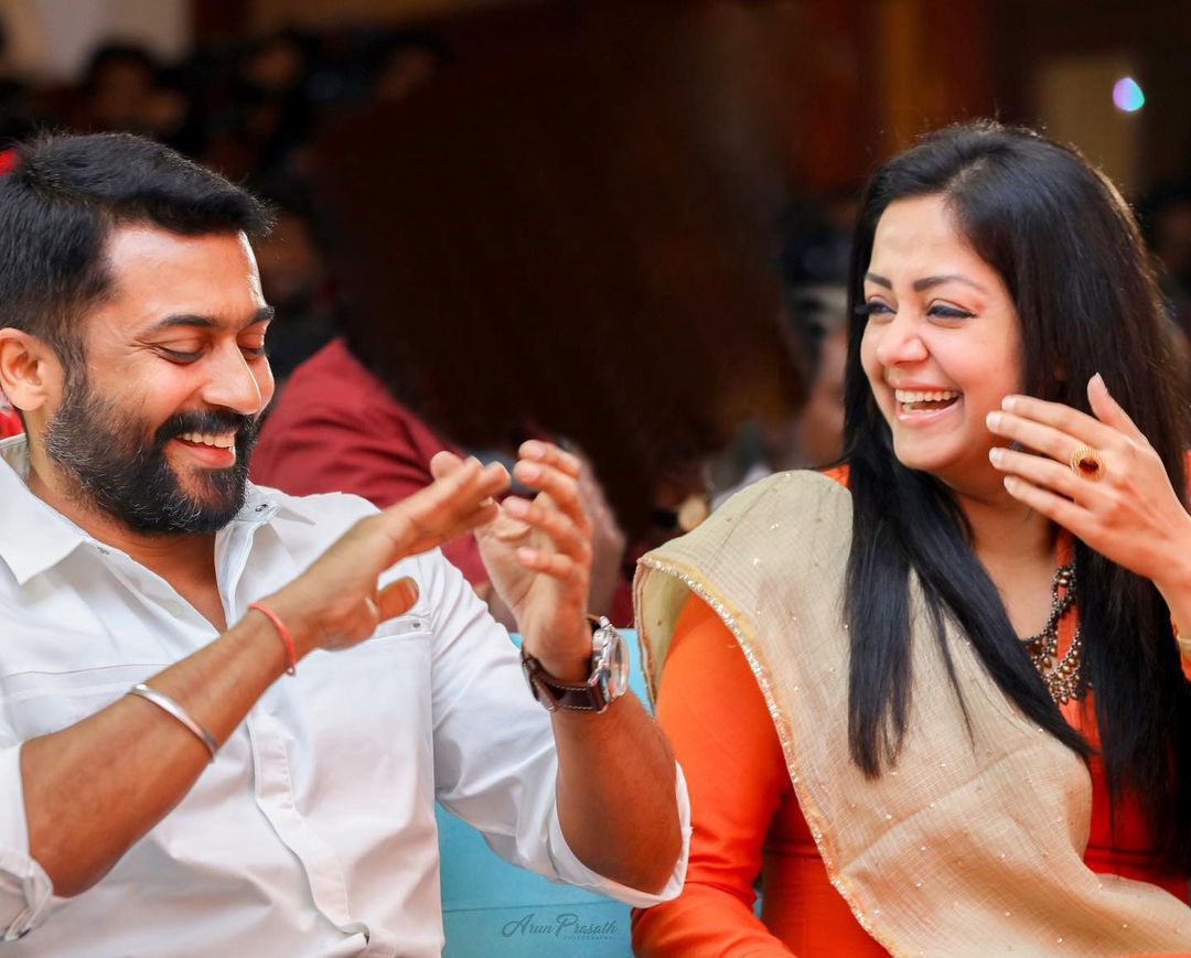 Happy 16th Wedding Anniversary💯
@actorsuriya @jyotika ✨❤️
.
.
.
.
#suriya #suriyajothika #jyothika #actor #love #singer #anniversa #kollywood #actress #tollywood #bollywood #mollywood #celebrity #chennai #cute #tamilnadu #sujo #trending #celebritycouples #weddinganniversary