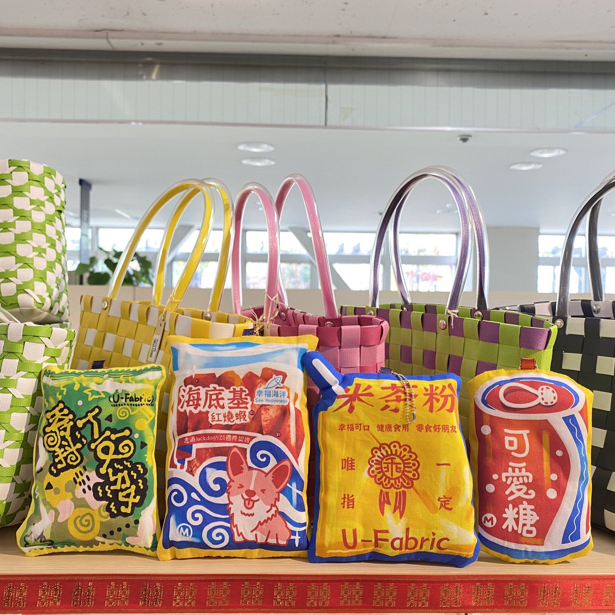 もはや燕堂名物になりつつある
デカキーホルダーシリーズ🤣
本日入荷しました！
全て一点限り
 #台湾フェア
 #台湾雑貨
 #東武百貨店