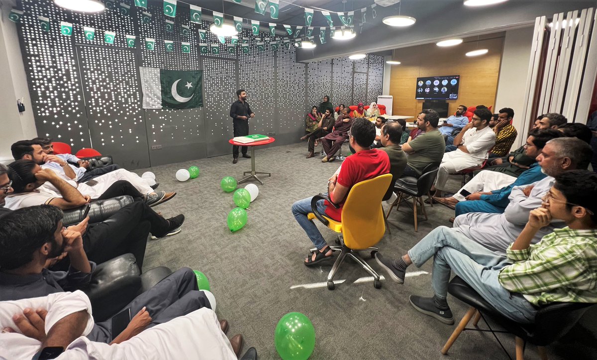 DPL_rebels's tweet photo. Happy Independence Day 🇵🇰! On this occasion, let's renew our dedication to ensuring our country's freedom, unity, and progress.

P.S.: Nothing like celebrating with our second family 🙌

#DPL #DPLRebels #PakistanIndependenceDay #LongLivePakistan https://t.co/gXlfFNPc4G