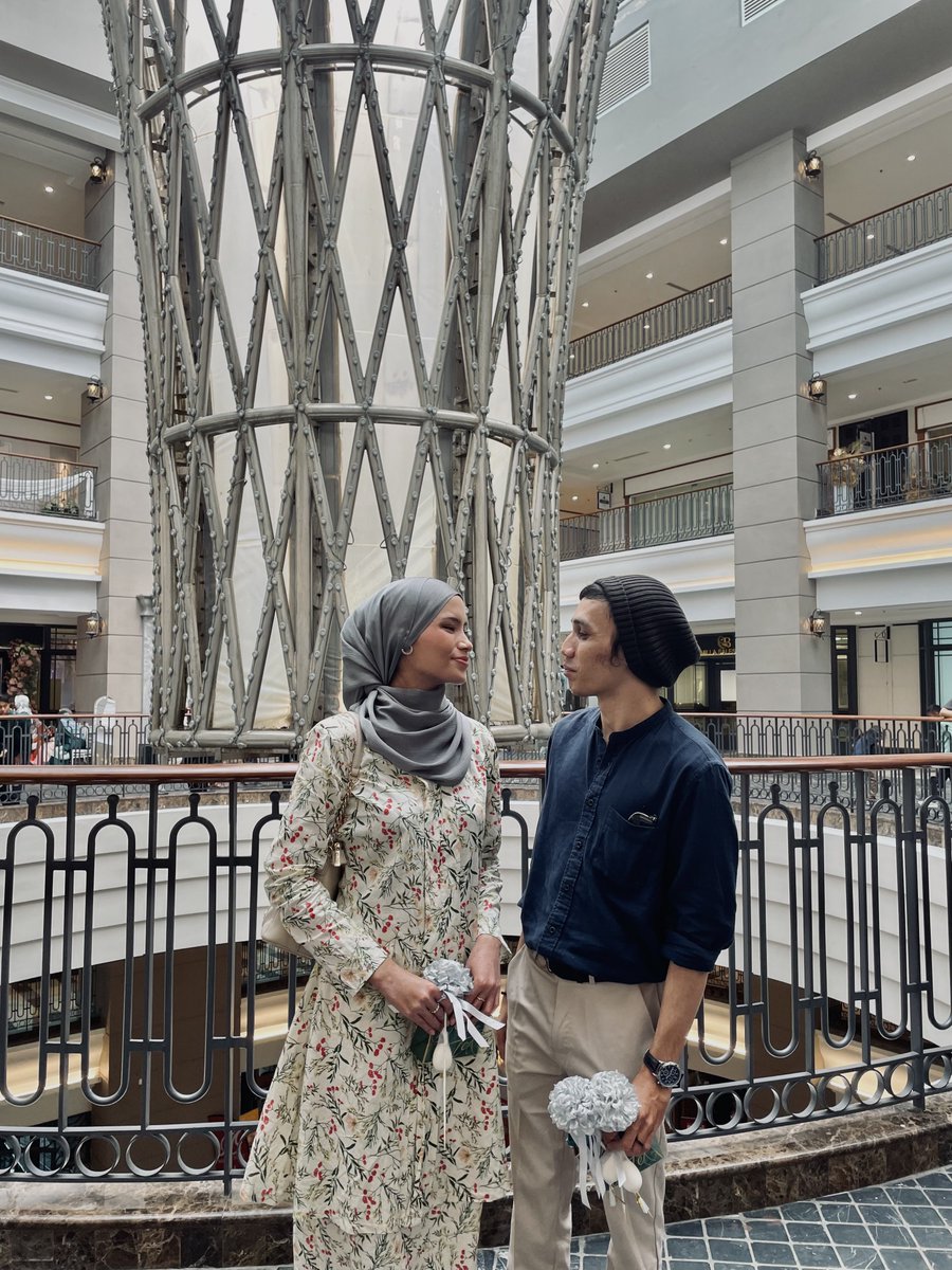 dhamiri92's tweet photo. MY DATE FOR THE WHOLE WEEK ♥️ Thank you sayang for coming to KL . 

Now back to LDR mode 🥺🥺 https://t.co/uBR2gFRNMG