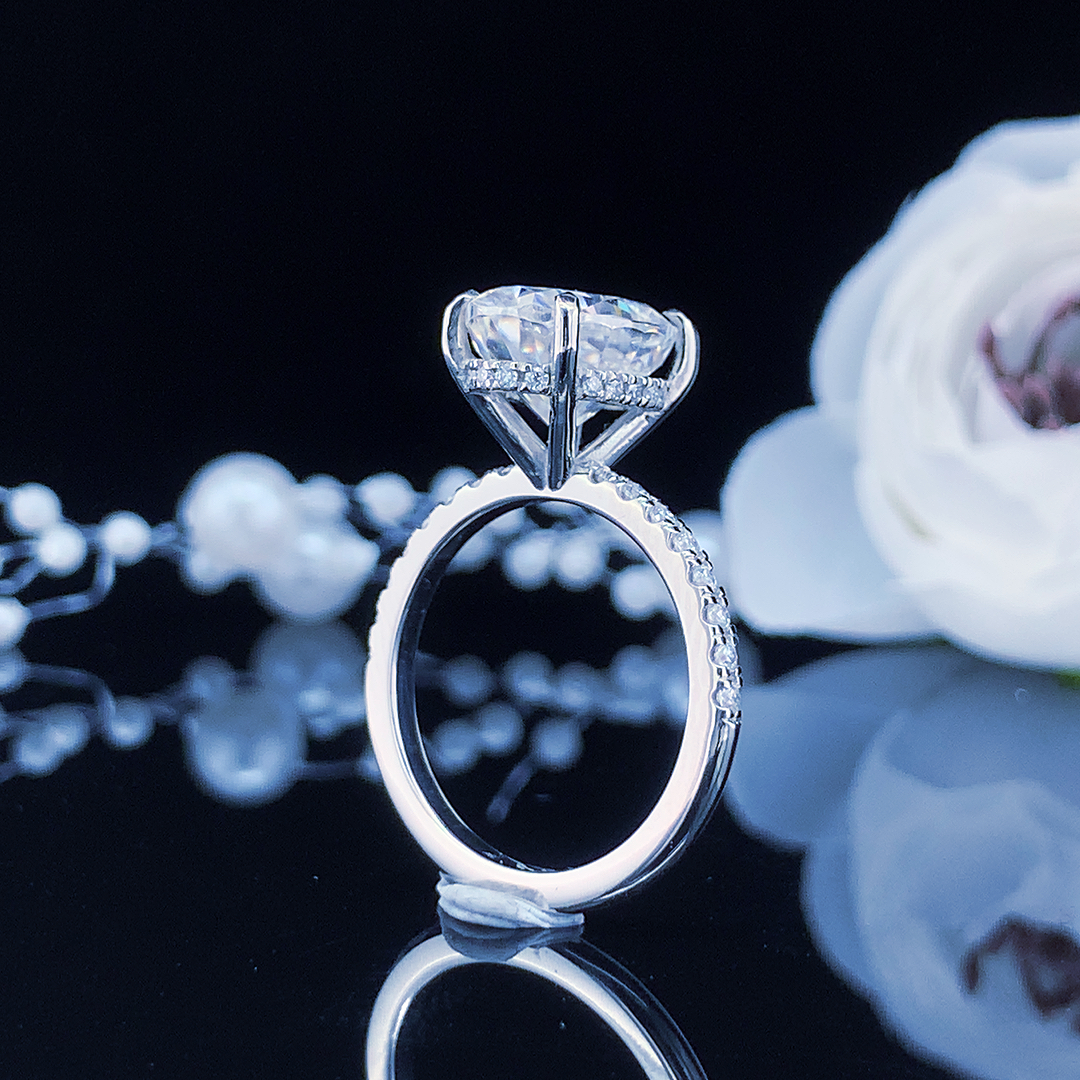 lioluxury's tweet image. 3.41CT Oval Cut Colorless Moissanite Engagement Ring,Hidden Halo Silver ring Partner Promise ring Diamond ring Forever One Solitaire ring .
#ovalcutring
#moissanitering 
#simulantring 
#Stackingring
#ovalengagementring 
#hiddenhaloring
#weddingringset 
#travelring