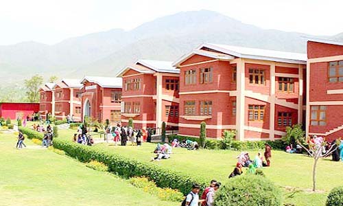 RisingKashmir's tweet photo. #AdditionalSecyEdu inspects #devworks at #IUST

@EduMinOfIndia @iustjk
@OfficeOfLGJandK @diprjk
@PIB_India

https://t.co/lXEg5UkmNS https://t.co/99Mwocdl7g