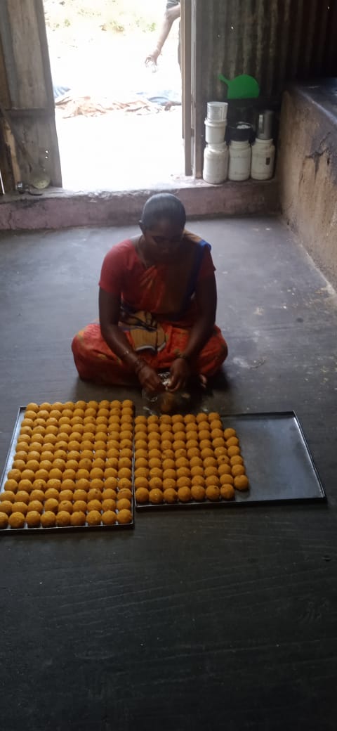 DAY_NULM_DPRITN's tweet photo. In Dharmapuri District snacks making and sales by SHG Members at Papparapatti Town Panchayat.
#SHG
#urban
#shglivelihood
#NULM
#daynulmtamilnadu
#Dharmapuri https://t.co/d1ZyfPwdEg