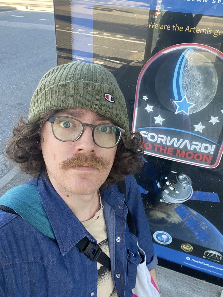constantlyjosh's tweet photo. Gotta go visit #spacecenteryvr soon! #RatsontheMoon https://t.co/FtgfM1FY9b