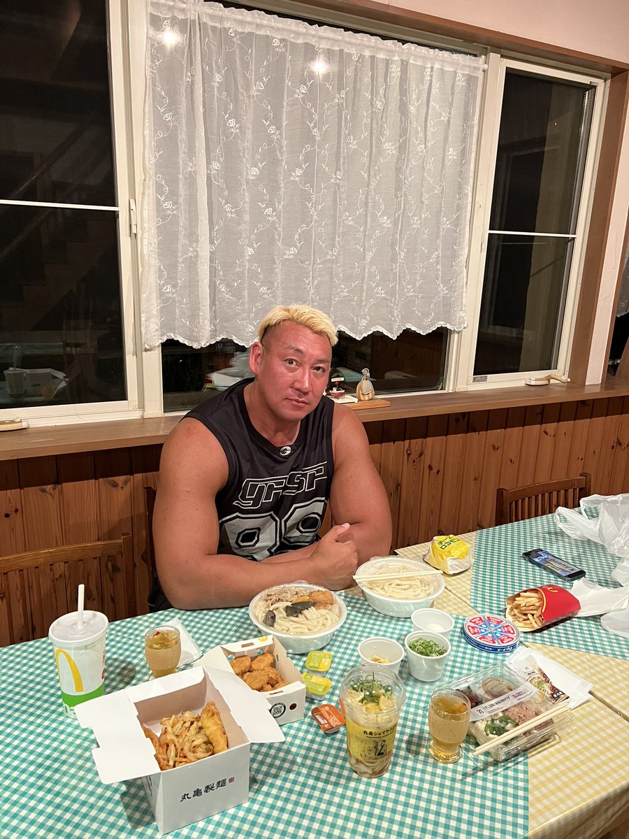 anamon_6083's tweet photo. 食い過ぎだな！
もちろんチートね！ https://t.co/42MvceWNo4