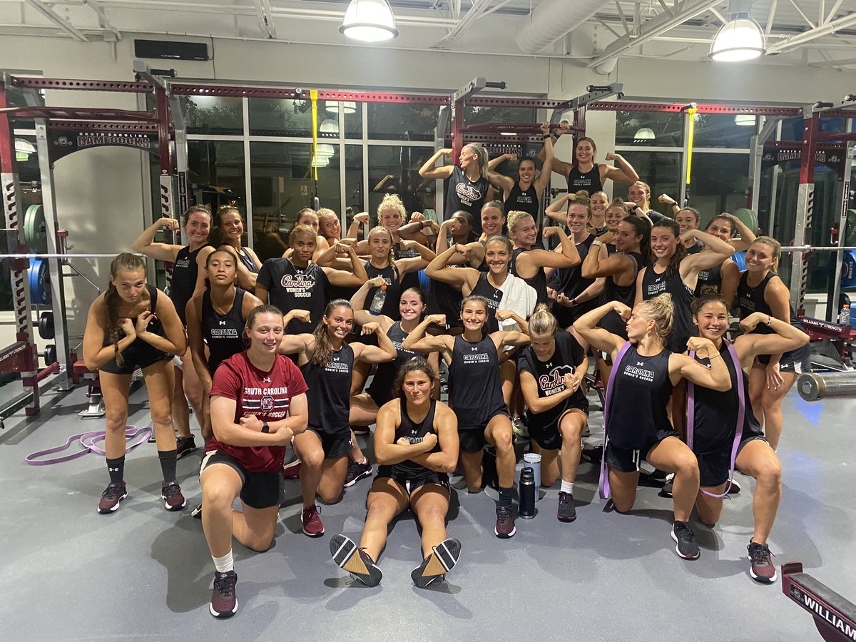 AlexBuchman12's tweet photo. Weightroom after dark edition @GamecockWSoccer!! https://t.co/aw41rPqdXy