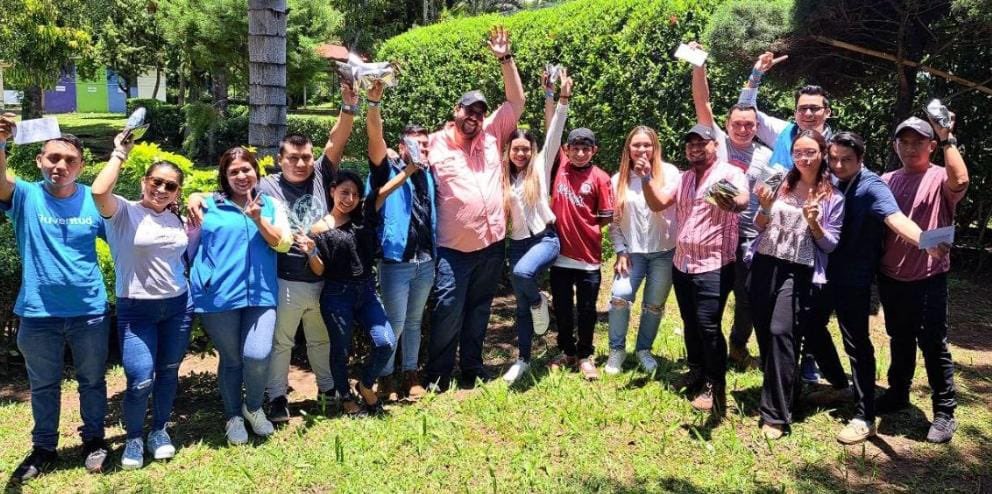 JNI_sv's tweet photo. #ModoCyan🇸🇻😎
📍Ahuachapán https://t.co/0FY6d4lsyP