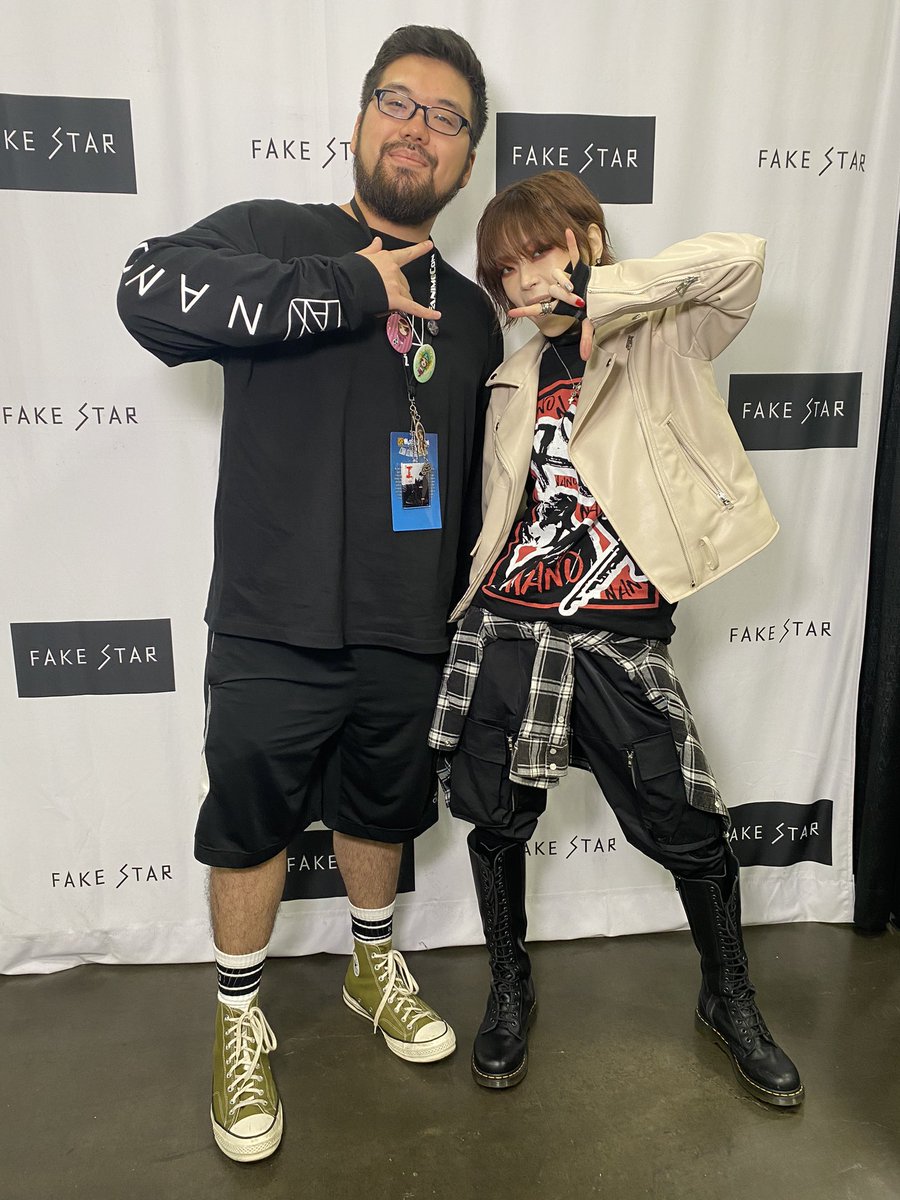 MrCaptFalcon's tweet photo. Back from @Matsuricon and it was a blast! The highlight undoubtedly though was the @nanonano_me concert! The setlist was 🔥 with the crowd hyped up, and my entire body is still sore from all of jamming 🤣 But I can’t wait to rock on for the next one!

#matsuricon #nano #ナノ https://t.co/0xUG6uIwUQ
