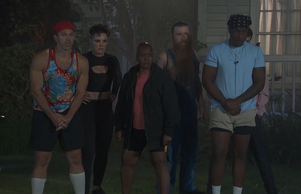 bessuvia's tweet photo. The cast of stranger things after the actors strike is over #BB25 https://t.co/ahcwuwLZKH