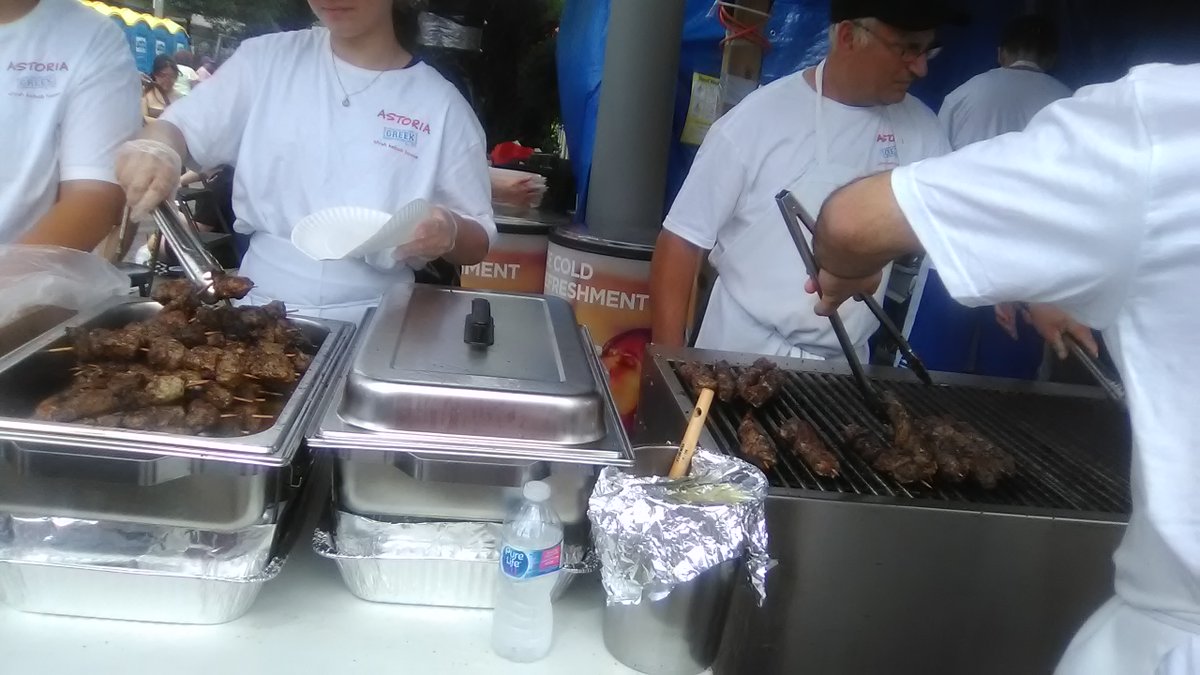 phijimchan's tweet photo. Taste of the Danforth.. the food and the people. @tasteofdanforth #TasteOfTheDanforth in #Toronto https://t.co/ZlWlyMNjaS