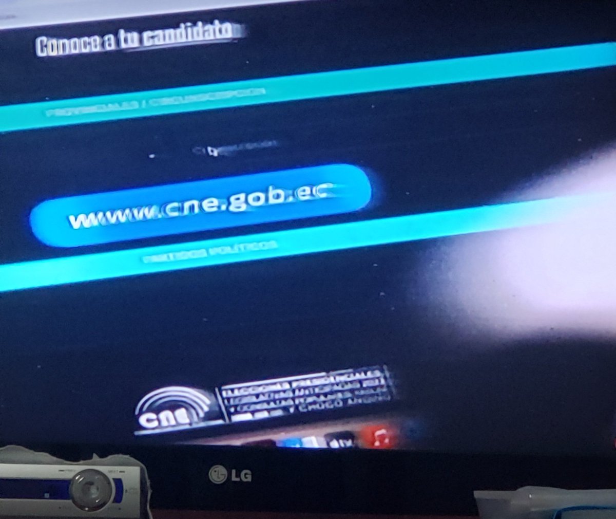 roxanasilvach's tweet photo. Conoce a tú candidato/a por primera vez realizado en Ecuador 2012-2013 a través de #VotoTransparente junto a @echthor lo hicimos y esta buena práctica electoral replicándose ahora en el 2023, así como el #Votoencasa #DemocraciaInclusiva #DebatePresidencial2023 https://t.co/QlUuY68jtJ