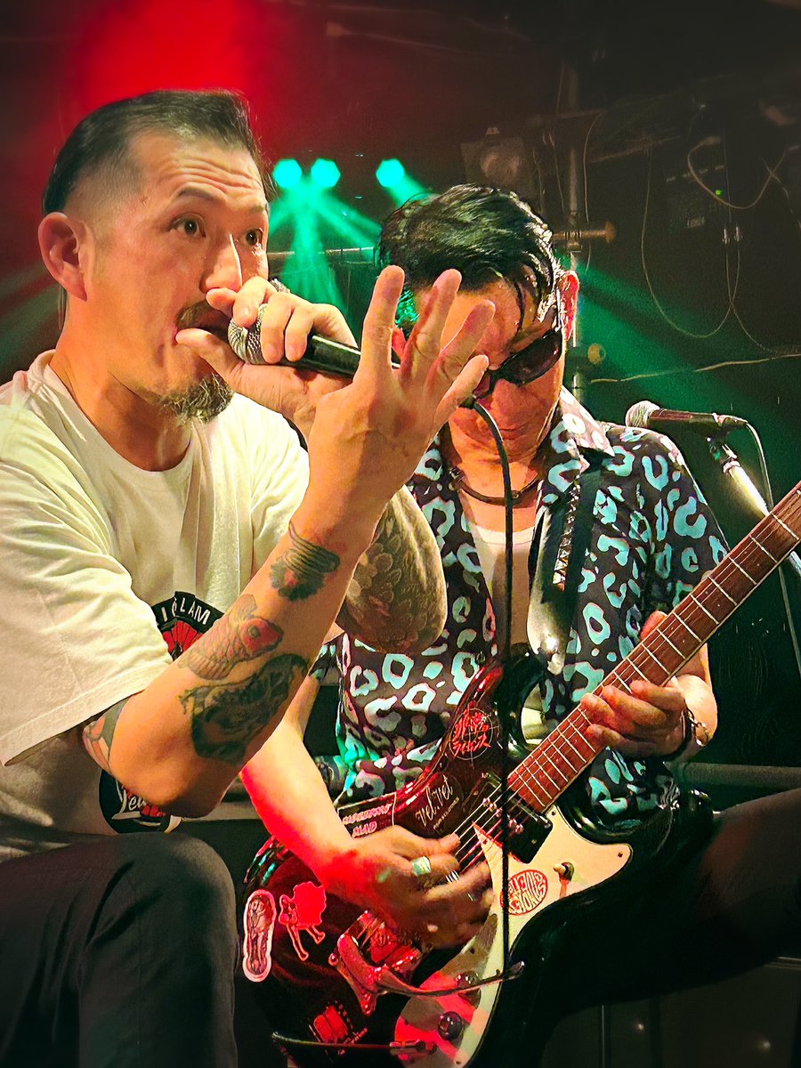 tomas69b's tweet image. 週末2DAYS SHOW
RUMBLE SESSION
at東海市ダイナマイト
SelectorS
at名古屋DREAMCUBE
お疲れ様サンダー&amp;amp;サンキューでした~⚡️
疲れてないけど
諸事情で寝不足が酷い(_ _)💤w
の延長戦がまだあるw
風呂入ろ
#thundertomas⚡️ #rumblesession🦉  #selectors #musiclover🎶