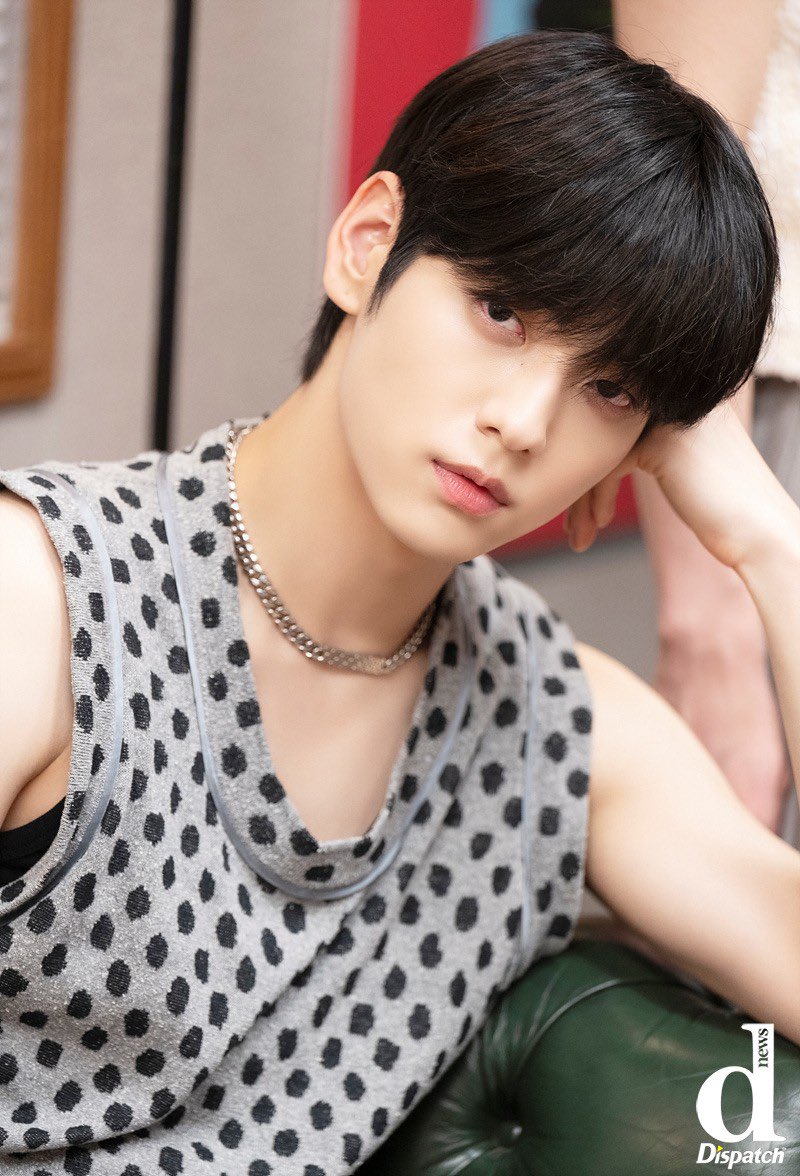 txt_sarangdan2's tweet photo. [Hⓓ포토] "눈빛으로 올킬" ㅣ 'TXT' 수빈

https://t.co/asqH1SLD0K https://t.co/Rqtxk1FqGG