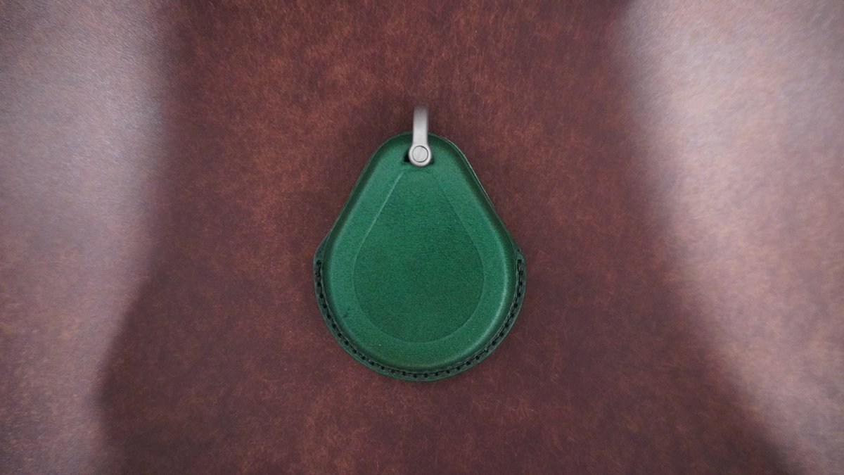NATSGoods's tweet photo. Handmade leather key fob cover for Harley-Davidson.

Leather: CONCERIA WALPIER 🇮🇹 - BUTTERO - VEG TANNED 

#harleydavidson #keyfob #leather #leatherkeychain #leatherkeyholder #handmade #ngco #handmadecrafts #leathergoods #handmadeinusa #madeinusa #harley #usa #handstitched https://t.co/wszVwX4sv2