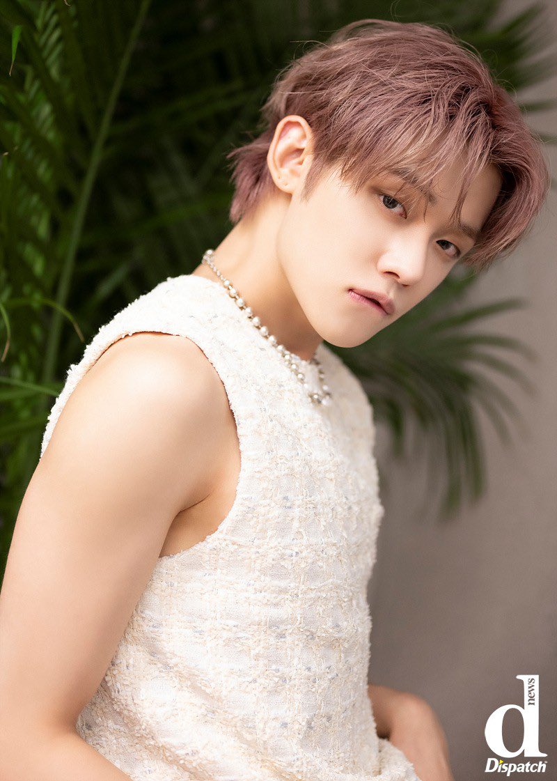 txt_sarangdan2's tweet photo. [Hⓓ포토] "美친 비주얼" ㅣ 'TXT' 연준

https://t.co/fdGO40EnGz https://t.co/3VDANvL9kK