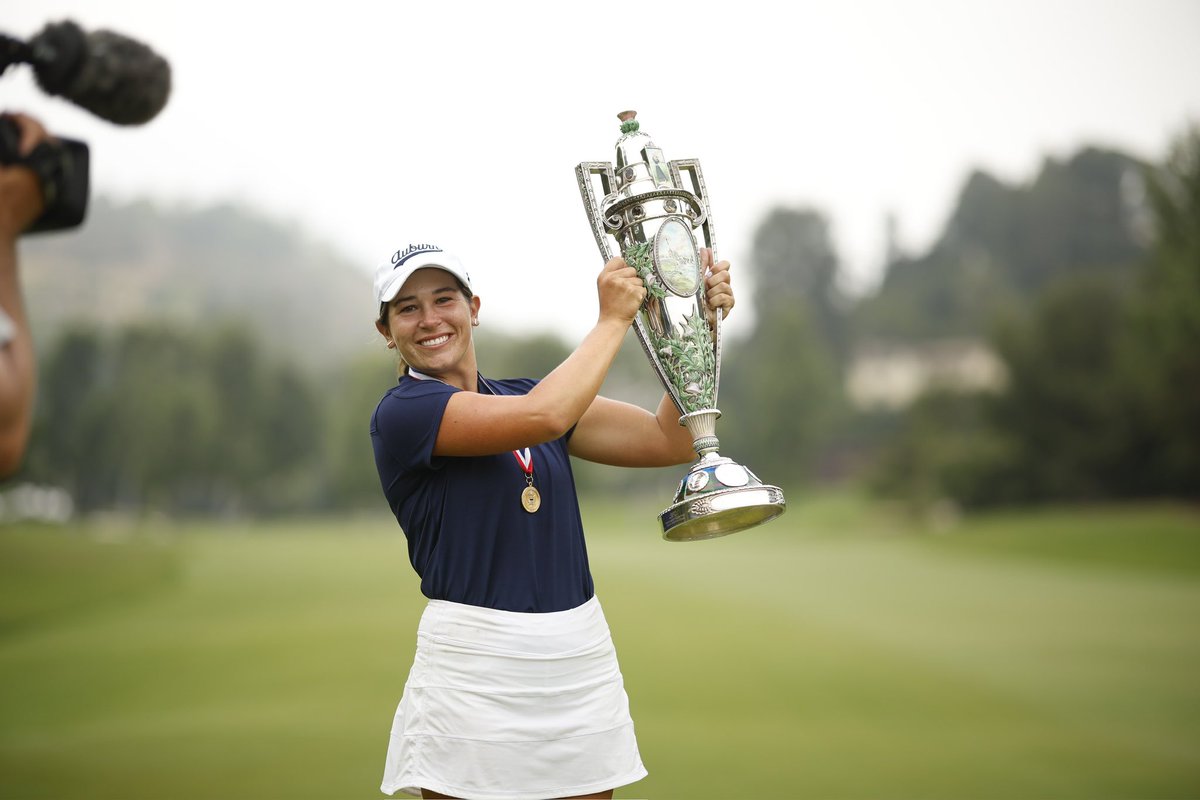 Ladies and gentlemen, Auburn’s first ever <a href="/USGA/">USGA</a> Women’s Amateur Champion 🏆

#WarEagle #AuburnBeingAuburn